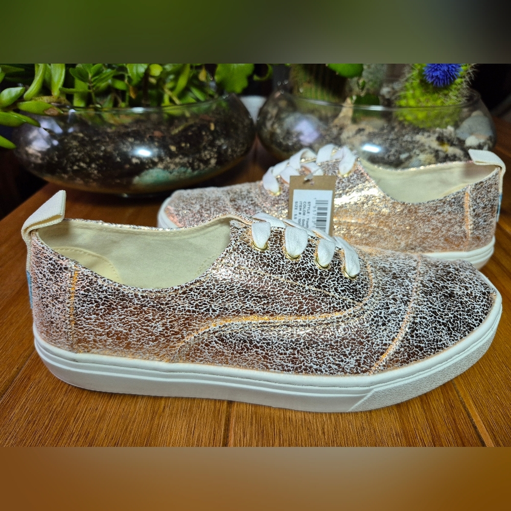 TOMS Youth Cordones Cupsole sneakers - Size 5.5Y